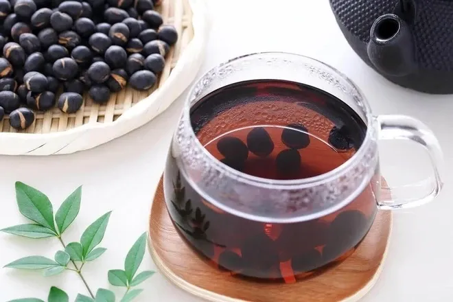 Nước đậu đen &ndash; thức uống d&acirc;n d&atilde; gi&uacute;p hỗ trợ dưỡng gan v&agrave; bồi bổ cơ thể- Ảnh 2.