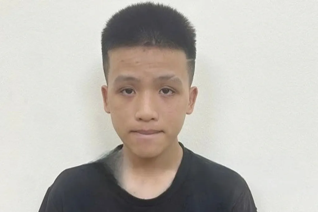 Bắt giữ nam thanh ni&ecirc;n cướp giật điện thoại của xe &ocirc;m khi đang tr&ecirc;n đường tẩu tho&aacute;t- Ảnh 1.