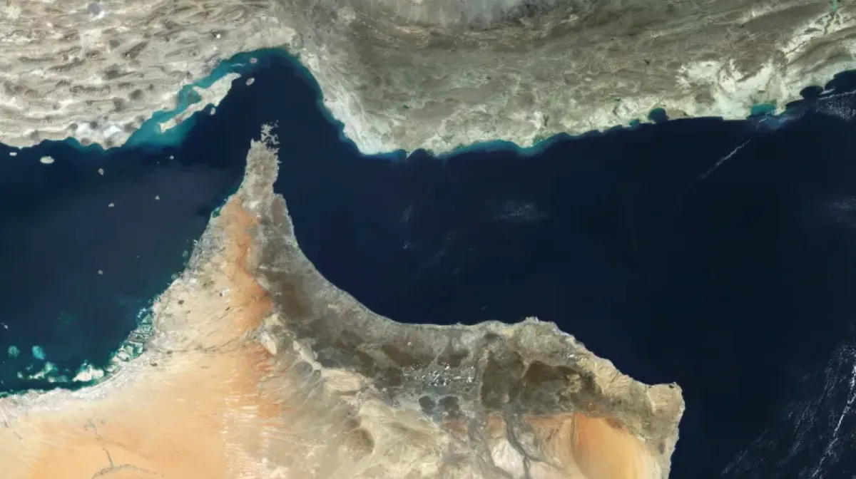 Si&ecirc;u t&agrave;u chở dầu Iran vượt qua phong tỏa của Mỹ- Ảnh 2.