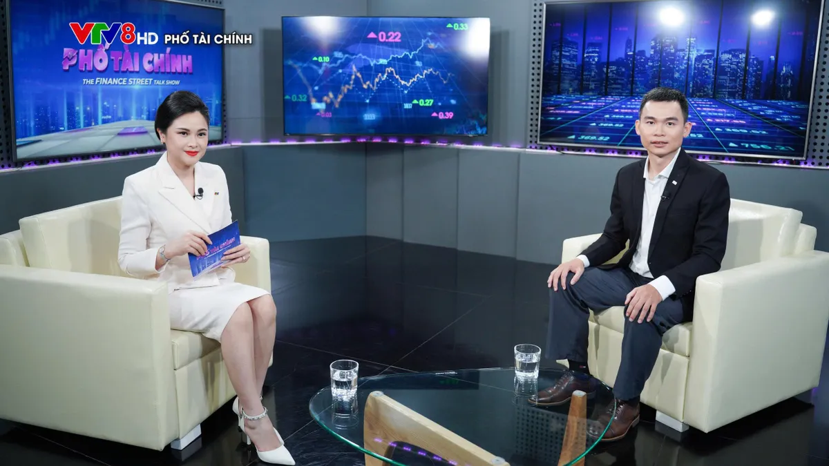 Những nh&oacute;m ng&agrave;nh tiềm năng trong bối cảnh c&ograve;n nhiều th&aacute;ch thức đến từ b&ecirc;n ngo&agrave;i - Ảnh 1.