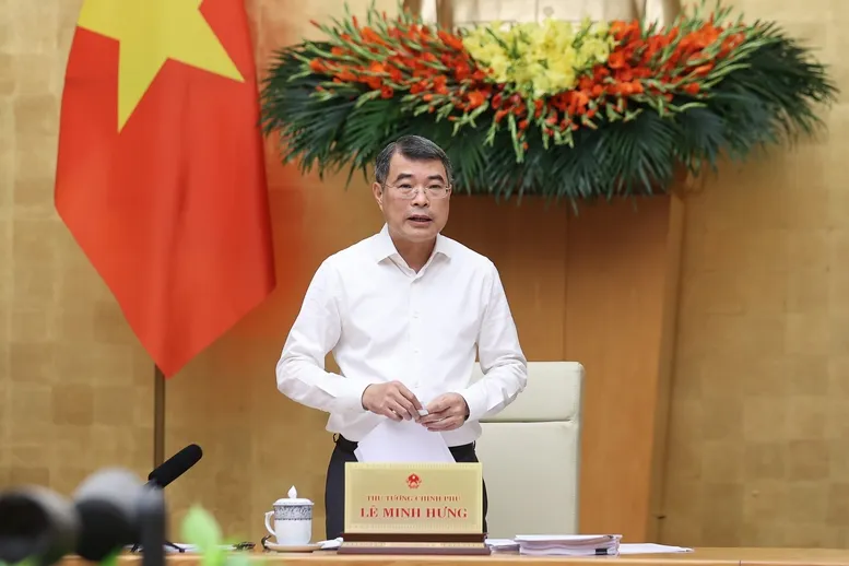 Ch&iacute;nh phủ quyết liệt th&aacute;o gỡ điểm nghẽn, th&uacute;c đẩy tăng trưởng - Ảnh 1.