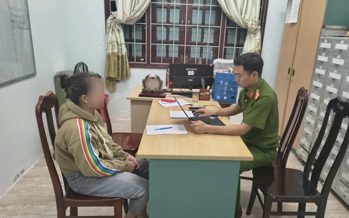 M.T.T.N (SN 1990, trú thôn Phước Viên, xã Nông Sơn) tại cơ quan công an.