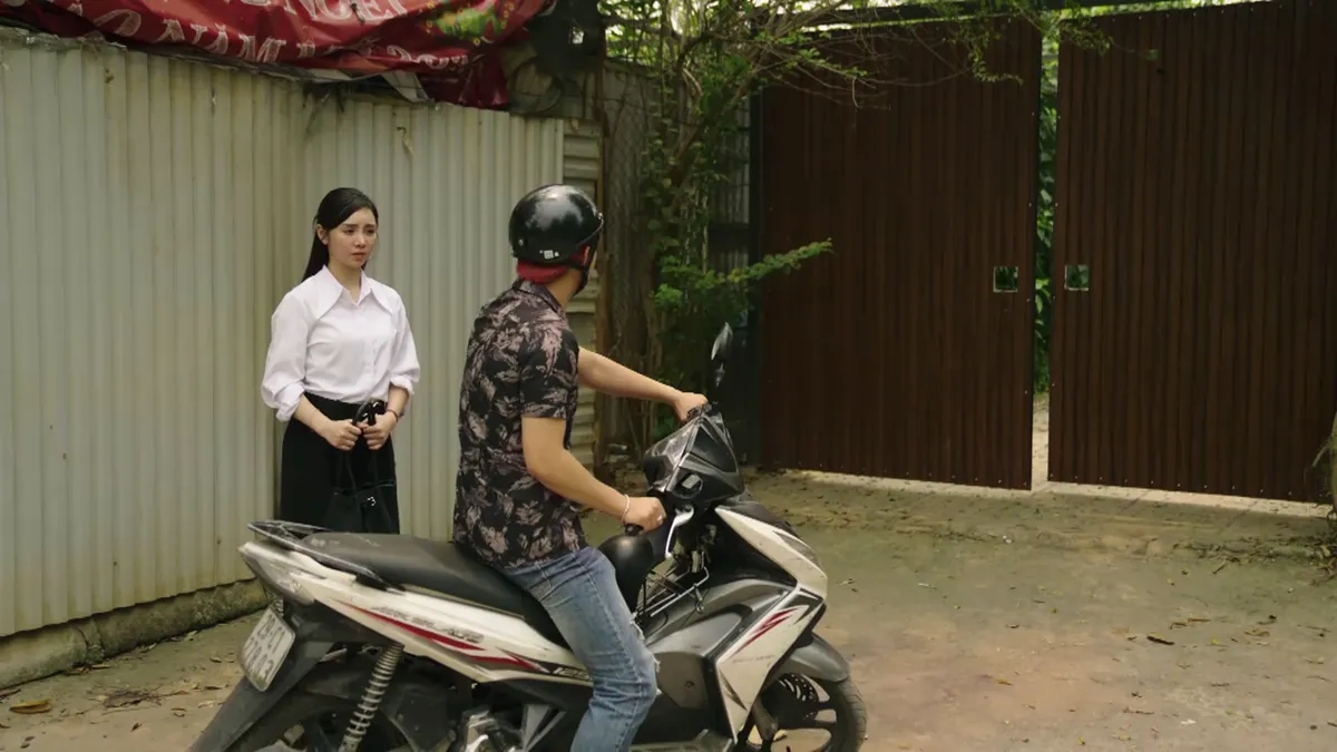 Bước ch&acirc;n v&agrave;o đời - Tập 31: L&acirc;m lao tới giải cứu Thương khỏi 'hang cọp' - Ảnh 7.