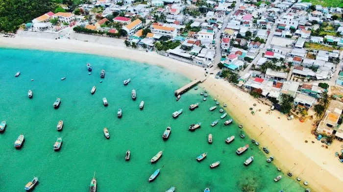 Vẻ đẹp làng chài Ninh Vân: Miền bình yên nép mình dưới chân Hòn Hèo- Ảnh 2. Vẻ đẹp làng chài Ninh Vân: Miền bình yên nép mình dưới chân Hòn Hèo- Ảnh 2.