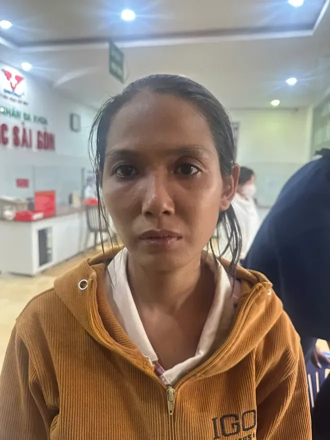 Bắt khẩn cấp 2 đối tượng bạo h&agrave;nh b&eacute; g&aacute;i 2 tuổi g&acirc;y đa chấn thương nghi&ecirc;m trọng- Ảnh 1.