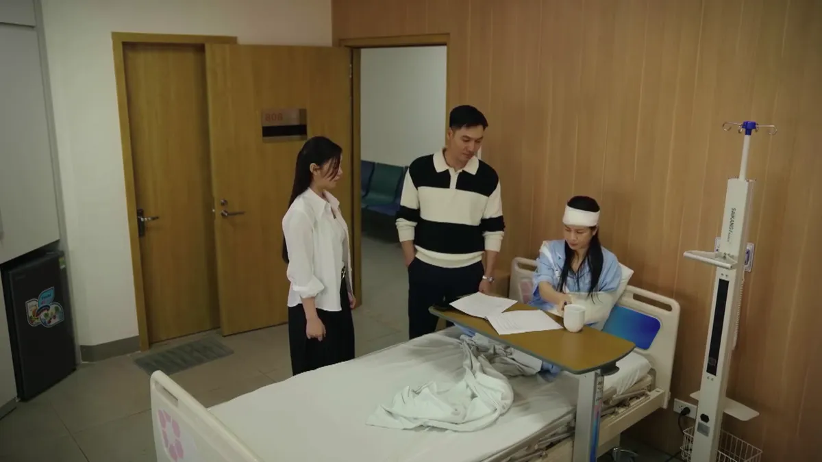 Bước ch&acirc;n v&agrave;o đời - Tập 32: L&acirc;m l&agrave;m chỗ dựa vững ch&atilde;i cho Thương - Ảnh 1.