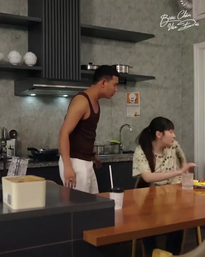 Bước chân vào đời tập 32: Trang có bầu, Hưng tuyên bố sẵn sàng làm bố đứa bé — image 1