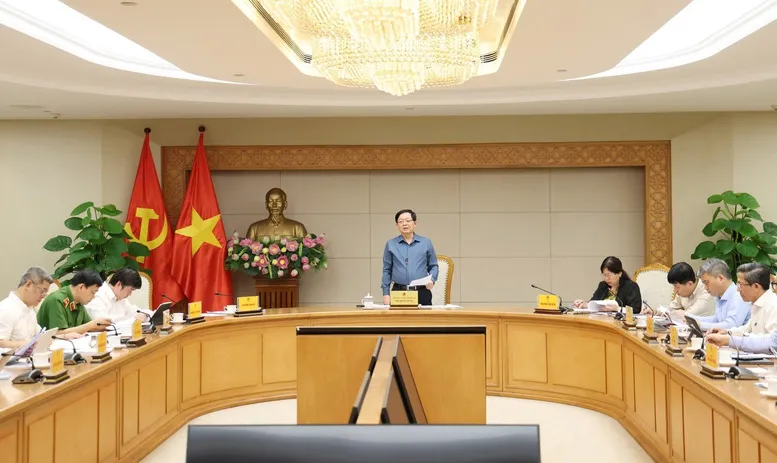 Ph&oacute; Thủ tướng ph&aacute;t động &ldquo;chiến dịch ng&agrave;y đ&ecirc;m&rdquo; ho&agrave;n thiện dữ liệu hơn 38 triệu thửa đất trước cuối th&aacute;ng 6- Ảnh 1.