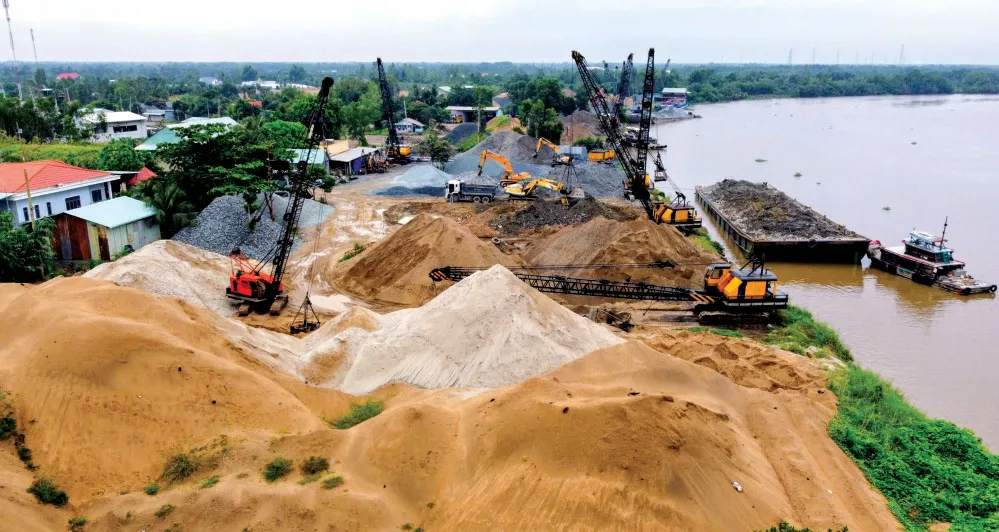 &Aacute;p lực vật liệu trong chu kỳ đầu tư c&ocirc;ng mới- Ảnh 1.