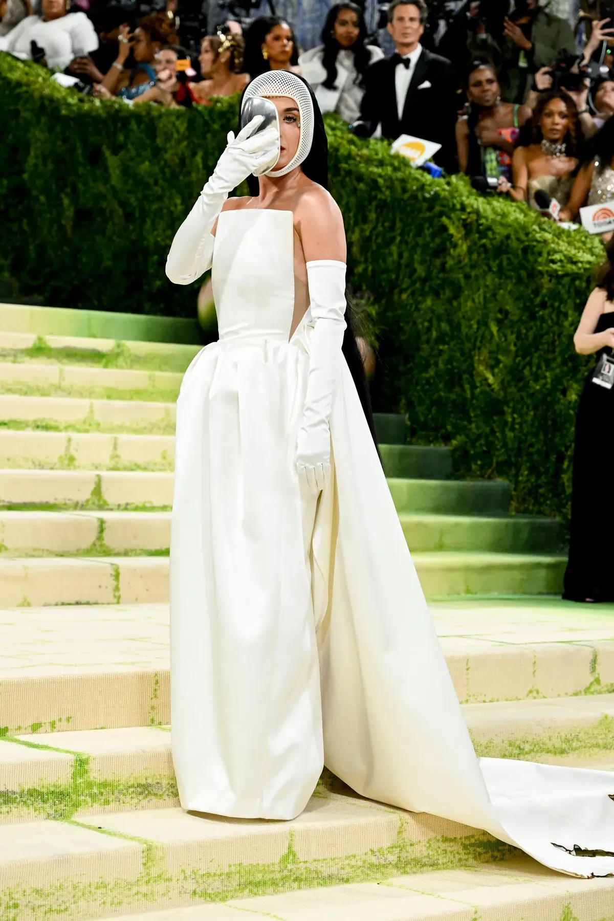 Nh&igrave;n lại Met Gala 2026: D&agrave;n sao diễn giải thời trang như nghệ thuật - Ảnh 6.