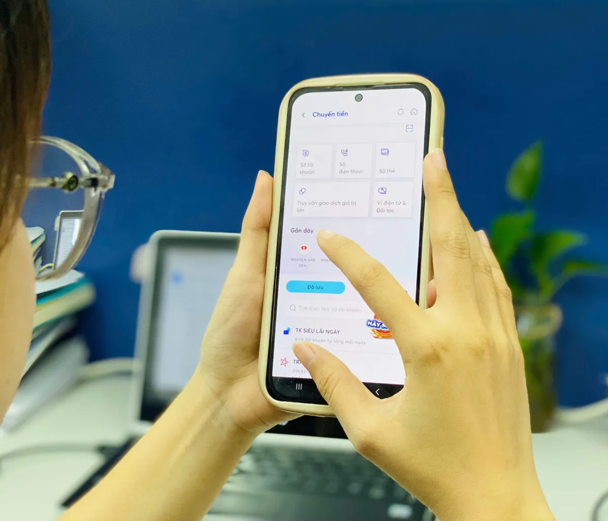 Hơn 4.300 tỉ đồng giao dịch nghi gian lận qua ng&acirc;n h&agrave;ng được ngăn chặn- Ảnh 1.
