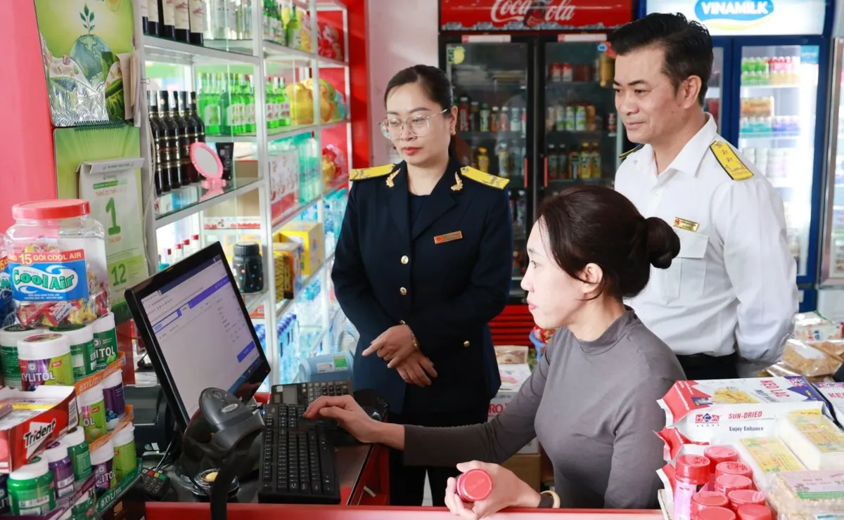 N&acirc;ng ngưỡng miễn thuế l&ecirc;n 1 tỷ đồng: Xung lực chuyển đổi số v&agrave; b&agrave;i to&aacute;n minh bạch của hộ kinh doanh- Ảnh 1.