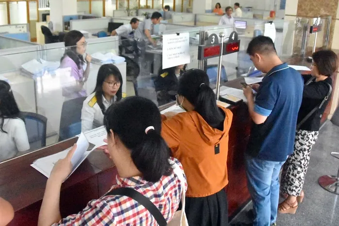 Cắt giảm thủ tục, khơi th&ocirc;ng nguồn lực- Ảnh 1.