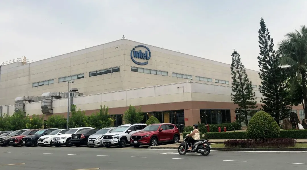 Thiếu kỹ năng thực chiến, Intel mang thiết bị chip v&agrave;o &lsquo;v&aacute; lỗ hổng&rsquo; đ&agrave;o tạo- Ảnh 1.