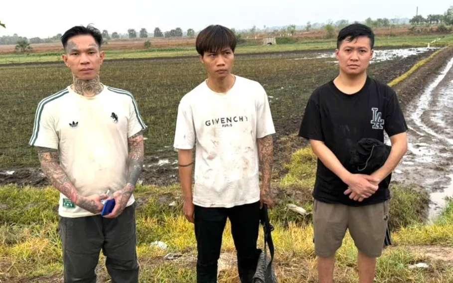 Các đối tượng nhập cảnh trái phép bị bắt giữ. 