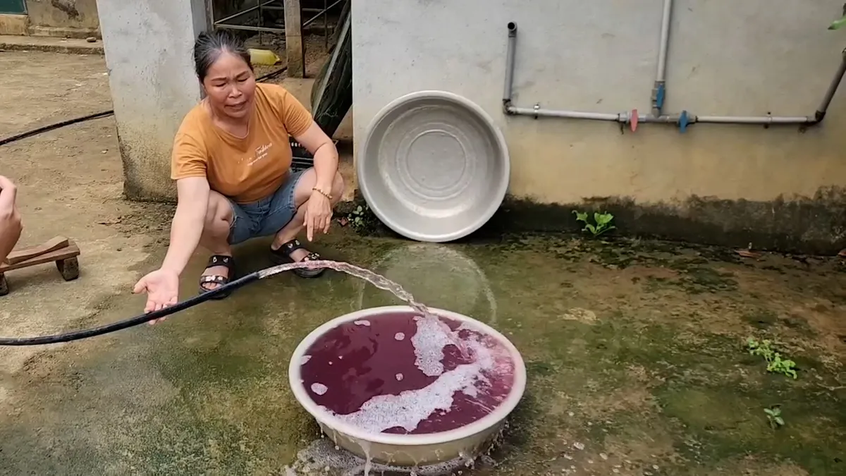 Thanh H&oacute;a: C&aacute;c mẫu nước giếng khoan đổi m&agrave;u đều &ocirc; nhiễm nghi&ecirc;m trọng, vượt ngưỡng quy chuẩn- Ảnh 1.