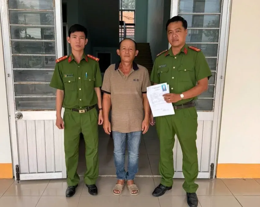 Phát hiện hơn 3 tấn bột ngọt, hạt nêm giả tại khu nhà trọ ở Tây Ninh- Ảnh 2. Phát hiện hơn 3 tấn bột ngọt, hạt nêm giả tại khu nhà trọ ở Tây Ninh- Ảnh 2.