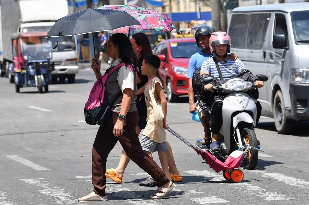 Nhiều nước ch&acirc;u &Aacute; chật vật ứng ph&oacute; nắng n&oacute;ng gay gắt- Ảnh 1.