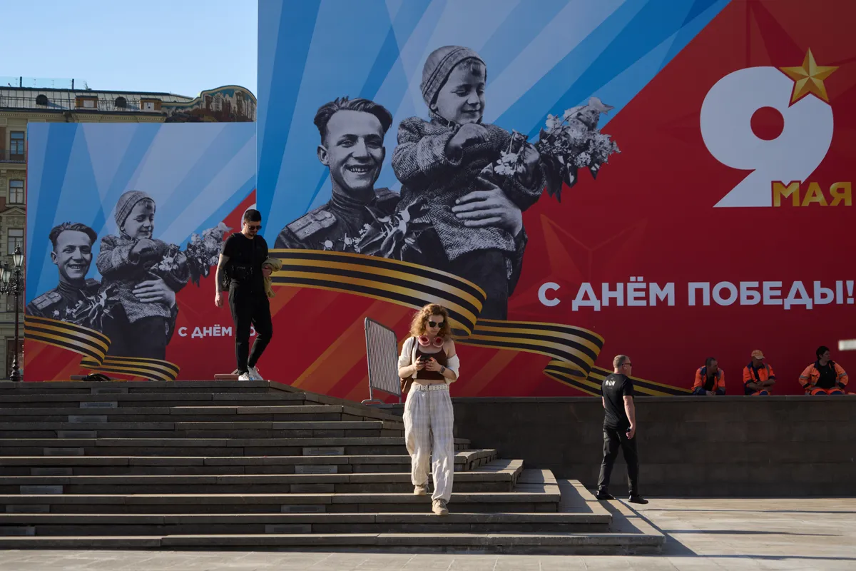 Thủ đ&ocirc; Moscow của Nga tăng cường an ninh dịp lễ kỷ niệm Ng&agrave;y Chiến thắng 9/5  - Ảnh 3.