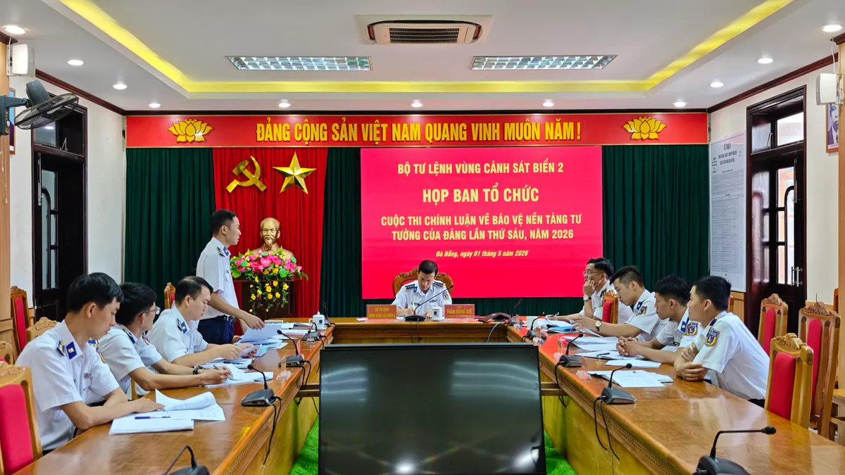 V&ugrave;ng Cảnh s&aacute;t biển 2 vinh danh c&aacute;c t&aacute;c phẩm xuất sắc trong Cuộc thi ch&iacute;nh luận về bảo vệ nền tảng tư tưởng của Đảng- Ảnh 2.