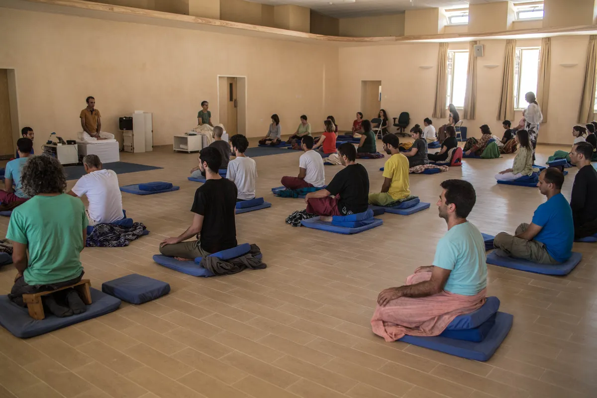 Kh&oacute;a thiền đặc biệt ở Dhamma Giri: 10 ng&agrave;y kh&ocirc;ng giao tiếp- Ảnh 3.