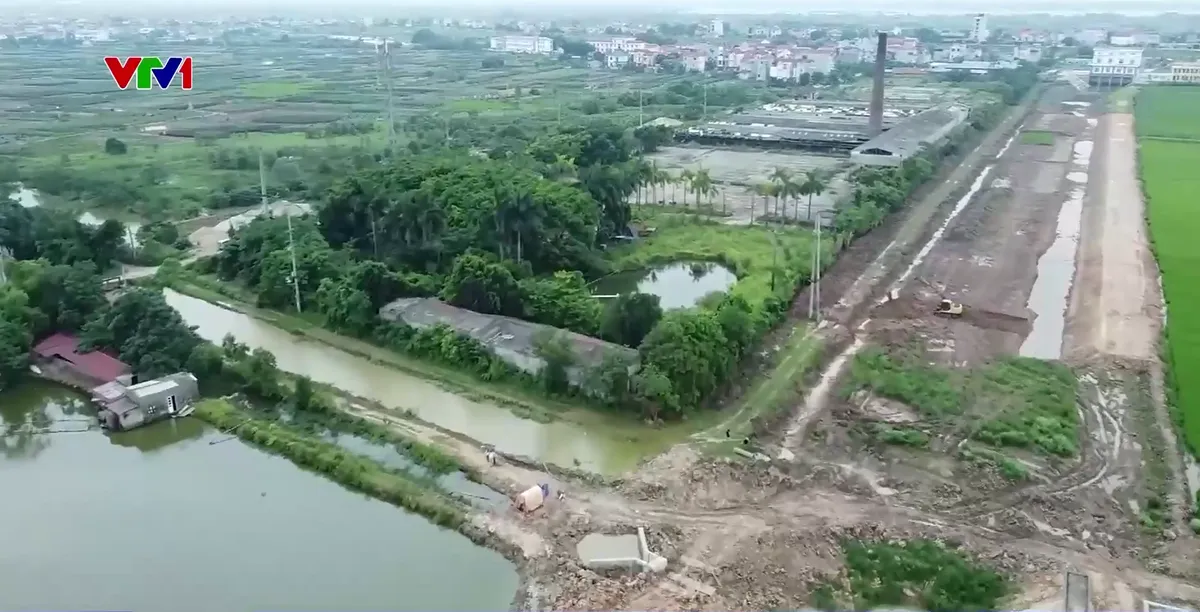H&agrave; Nội quyết liệt xử l&yacute;, khơi th&ocirc;ng nguồn lực từ c&aacute;c dự &aacute;n chậm triển khai- Ảnh 1.