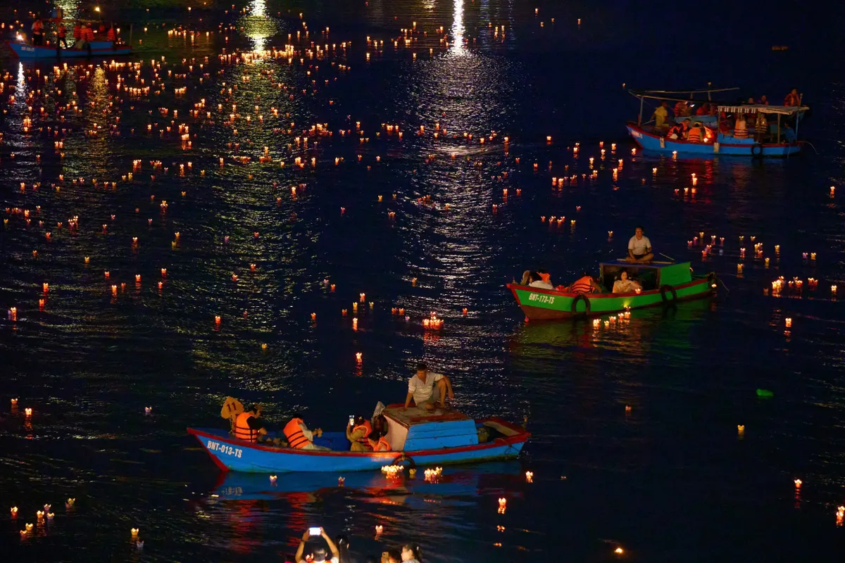Lễ hội Th&aacute;p B&agrave; P&ocirc; Nagar - điểm hẹn hấp dẫn, nơi du kh&aacute;ch chạm v&agrave;o chiều s&acirc;u văn h&oacute;a bản địa - Ảnh 4.