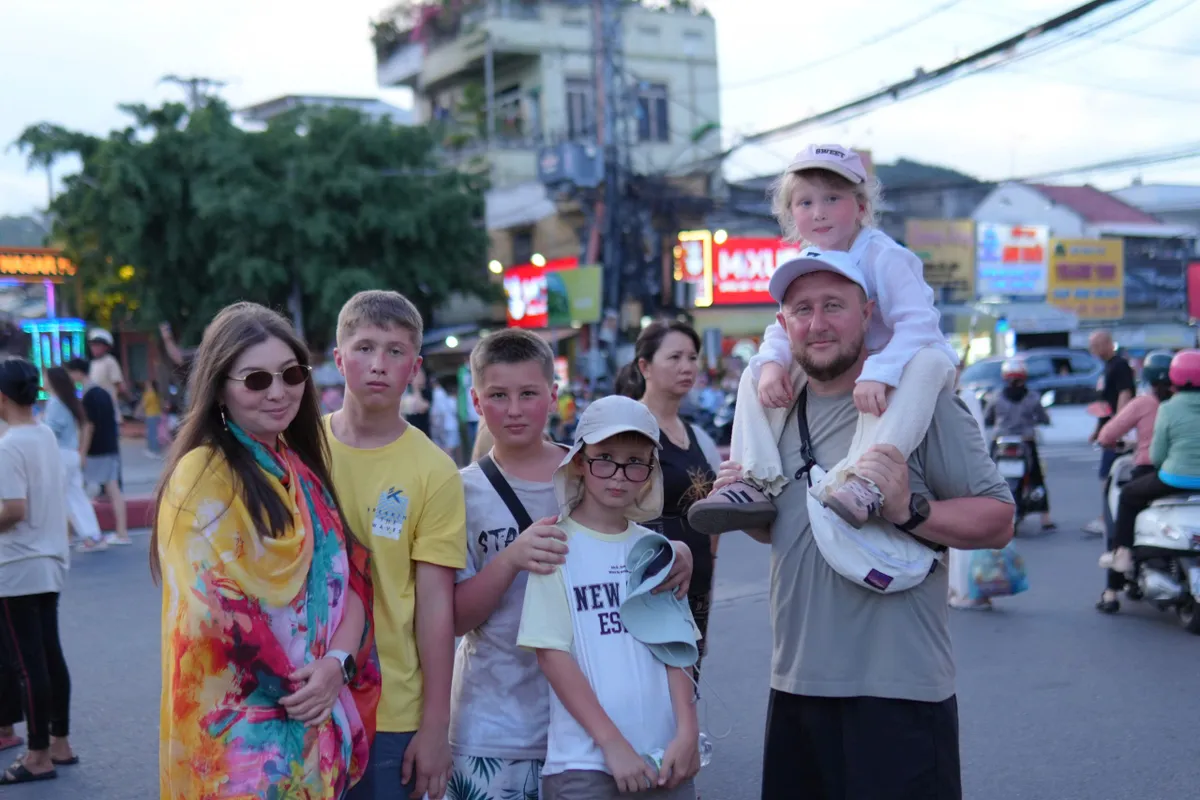 Lễ hội Th&aacute;p B&agrave; P&ocirc; Nagar - điểm hẹn hấp dẫn, nơi du kh&aacute;ch chạm v&agrave;o chiều s&acirc;u văn h&oacute;a bản địa - Ảnh 2.