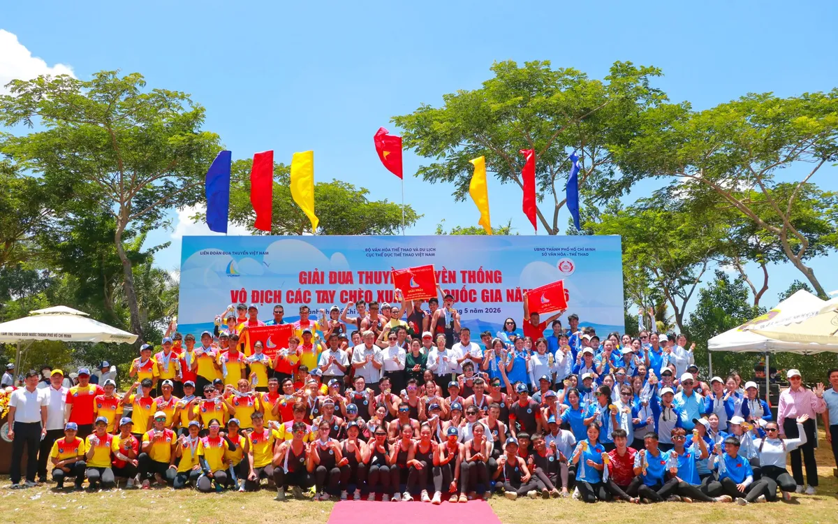 Bứt phá thần tốc, đua thuyền TP Hồ Chí Minh bảo vệ thành công ngôi vị nhất toàn đoàn- Ảnh 2.