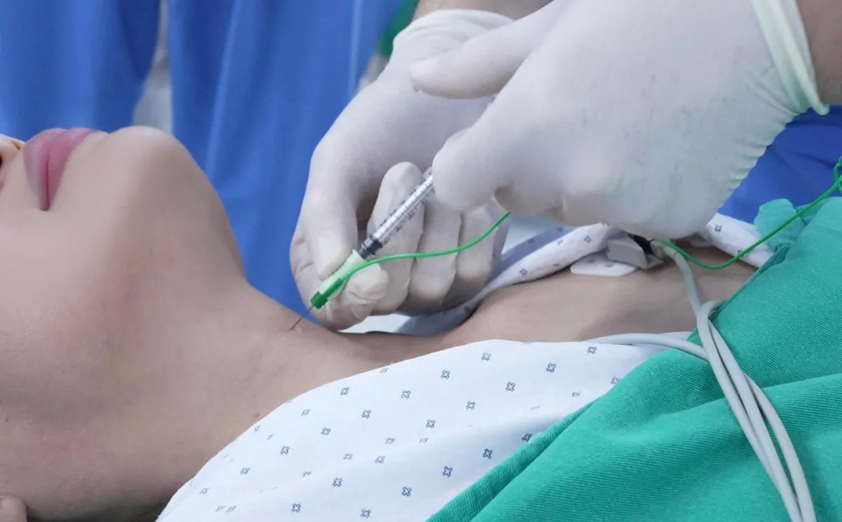 Tiêm botox thanh quản – Giải pháp hiệu quả điều trị rối loạn giọng nói- Ảnh 1. Tiêm botox thanh quản – Giải pháp hiệu quả điều trị rối loạn giọng nói- Ảnh 1.