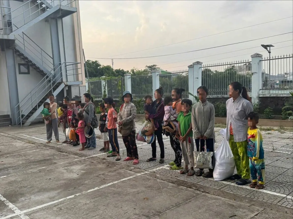 Đồng Nai ph&aacute;t hiện 22 người nước ngo&agrave;i nhập cảnh tr&aacute;i ph&eacute;p để xin ăn- Ảnh 1.