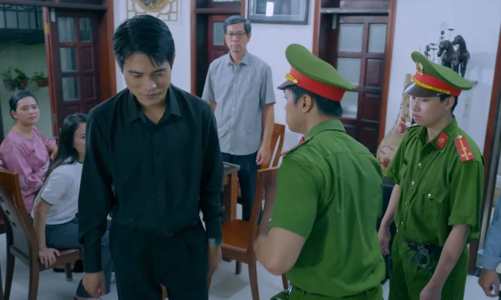 C&aacute;i kết &ldquo;Người thừa kế kh&ocirc;ng danh phận&rdquo;: Loạt phản diện trả gi&aacute;, &Aacute;nh Minh - Vinh t&igrave;m lại hạnh ph&uacute;c- Ảnh 1.