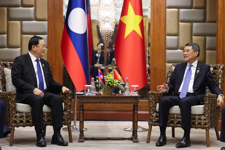 Thủ tướng đề nghị Việt Nam - L&agrave;o ph&aacute;t huy hiệu quả hơn nữa c&aacute;c cơ chế hợp t&aacute;c- Ảnh 2.