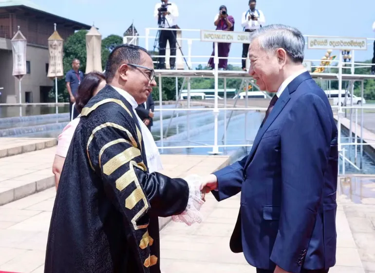 Tổng B&iacute; thư, Chủ tịch nước T&ocirc; L&acirc;m hội kiến Chủ tịch Quốc hội Sri Lanka - Ảnh 1.
