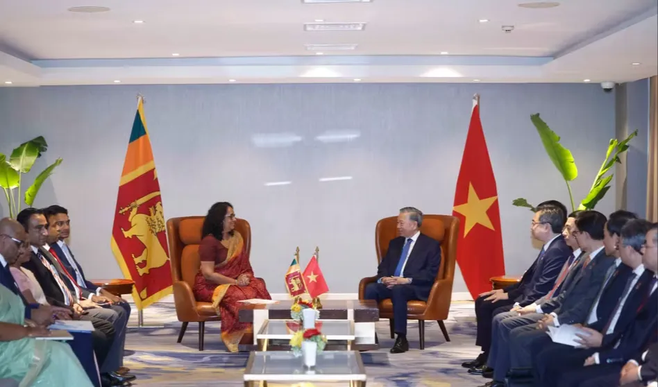 Tổng B&iacute; thư, Chủ tịch nước T&ocirc; L&acirc;m hội kiến Thủ tướng Sri Lanka- Ảnh 4.