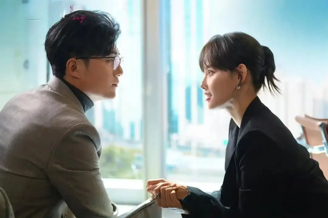 ‘Chuyện tốt thành đôi’ (VTV2): những màn “phản đòn” hôn nhân kịch tính - Ảnh 2.