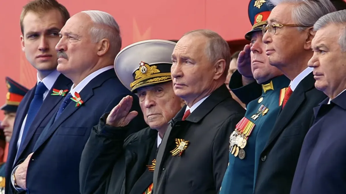 Nga duyệt binh kỷ niệm 81 năm Ng&agrave;y Chiến thắng ph&aacute;t x&iacute;t Đức- Ảnh 1.