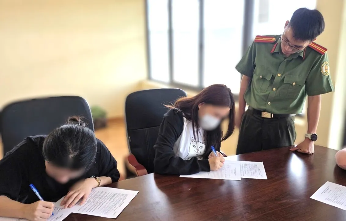Cảnh b&aacute;o hệ lụy từ nhập cảnh tr&aacute;i ph&eacute;p, &ldquo;việc nhẹ lương cao&rdquo;- Ảnh 3.