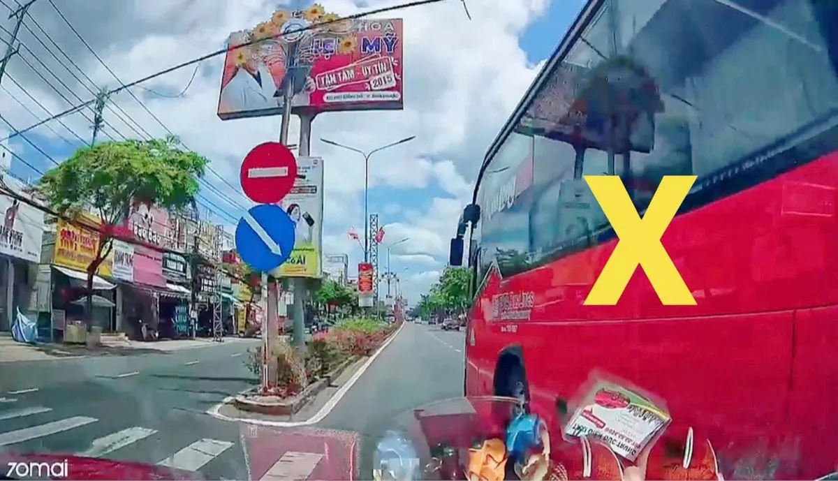 Nhiều tài xế bị xử phạt từ clip người dân cung cấp qua VNeTraffic- Ảnh 2. Nhiều tài xế bị xử phạt từ clip người dân cung cấp qua VNeTraffic- Ảnh 2.