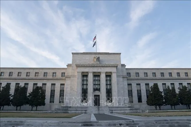 Fed: Căng thẳng địa ch&iacute;nh trị v&agrave; c&uacute; sốc gi&aacute; dầu là những mối lo h&agrave;ng đầu - Ảnh 1.