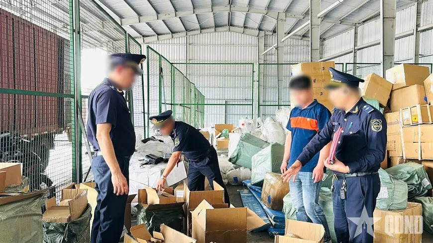 Hải quan tăng tốc truy qu&eacute;t h&agrave;ng giả v&agrave; gian lận thương mại- Ảnh 1.