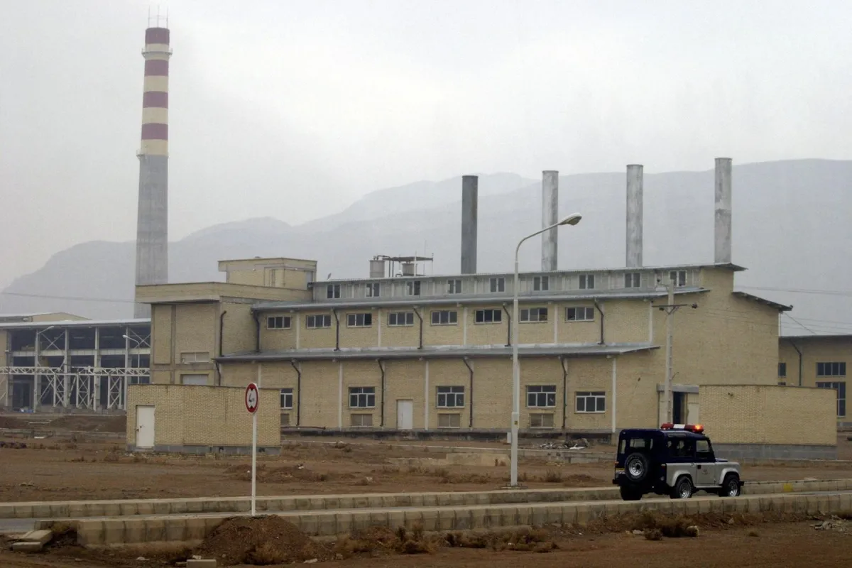 Tổng thống Trump tuy&ecirc;n bố kh&ocirc;ng để Iran tiếp cận uranium l&agrave;m gi&agrave;u - Ảnh 1.
