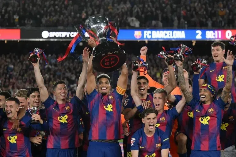 Barcelona đ&egrave; bẹp Real Madrid, v&ocirc; địch La Liga sớm 3 v&ograve;ng đấu- Ảnh 1.