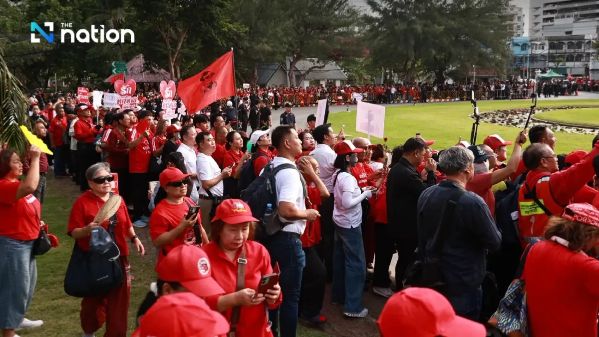 Cựu Thủ tướng Thaksin Shinawatra được trả tự do sau thời gian thụ &aacute;n - Ảnh 3.