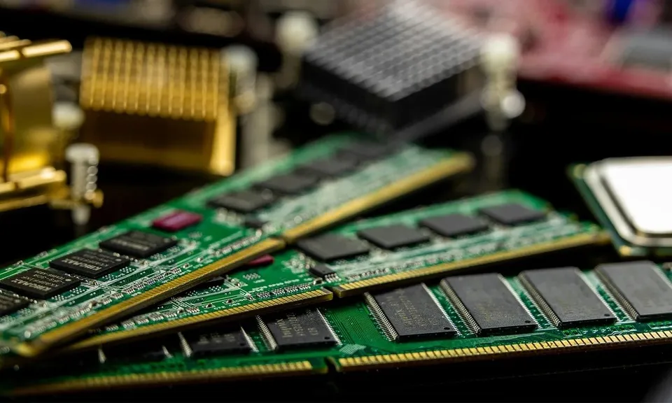 RAM DDR5 giả tr&agrave;n lan giữa cơn kh&aacute;t bộ nhớ to&agrave;n cầu- Ảnh 1.