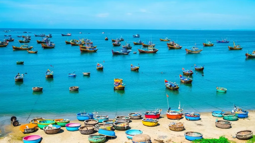 Làng chài Mũi Né: “Tọa độ check-in” khiến du khách mê mẩn- Ảnh 2. Làng chài Mũi Né: “Tọa độ check-in” khiến du khách mê mẩn- Ảnh 2.