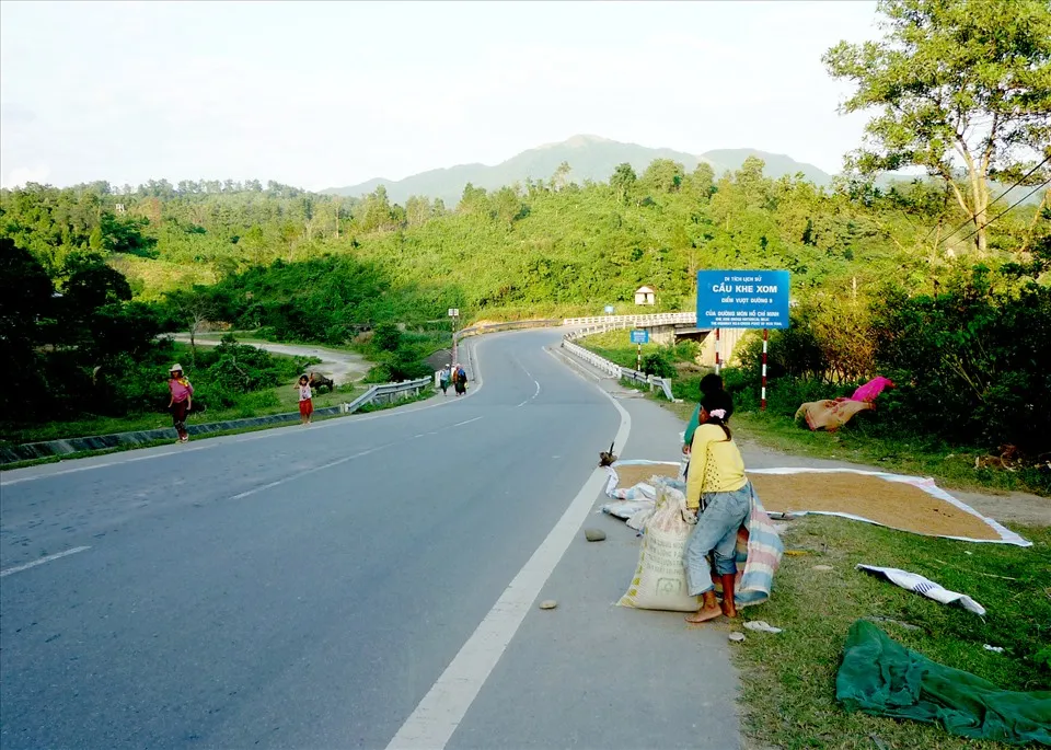Đường Hồ Chí Minh: Huyền thoại về ý chí quân dân và sự sáng tạo quân sự- Ảnh 2. Đường Hồ Chí Minh: Huyền thoại về ý chí quân dân và sự sáng tạo quân sự- Ảnh 2.