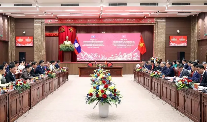 Hà Nội và Vientiane thúc đẩy hợp tác toàn diện giai đoạn mới - Ảnh 1.