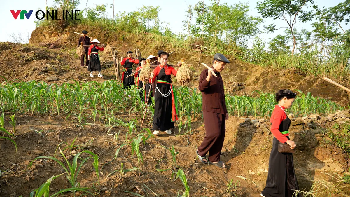 Tuy&ecirc;n Quang: Người d&acirc;n l&agrave;ng Khe Thuyền g&igrave;n giữ l&agrave;n điệu S&igrave;nh ca của người Cao Lan - Ảnh 3.
