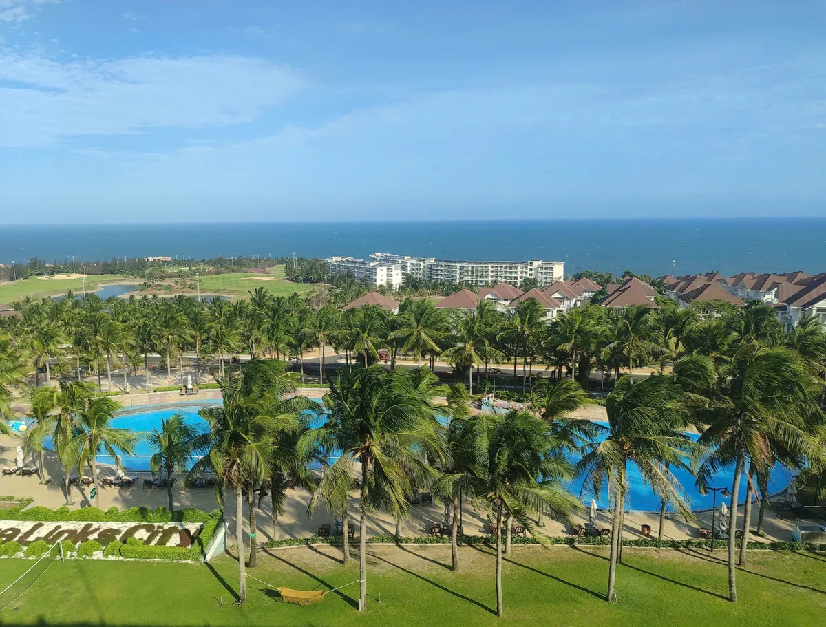 Du lịch Lâm Đồng tăng trưởng mạnh, nâng sức hút điểm đến liên vùng- Ảnh 1. Du lịch Lâm Đồng tăng trưởng mạnh, nâng sức hút điểm đến liên vùng- Ảnh 1.